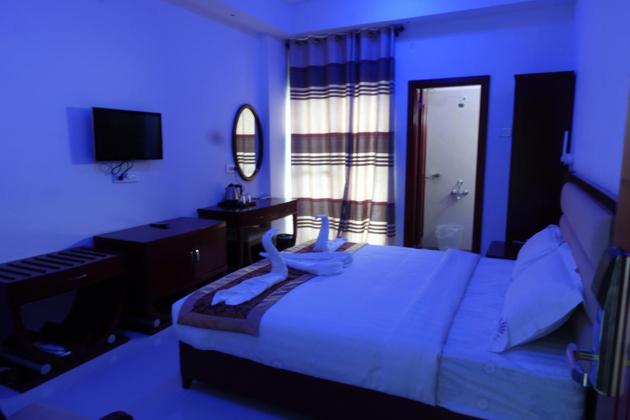 Hotel Aradhana Inn Jerkaud Kültér fotó