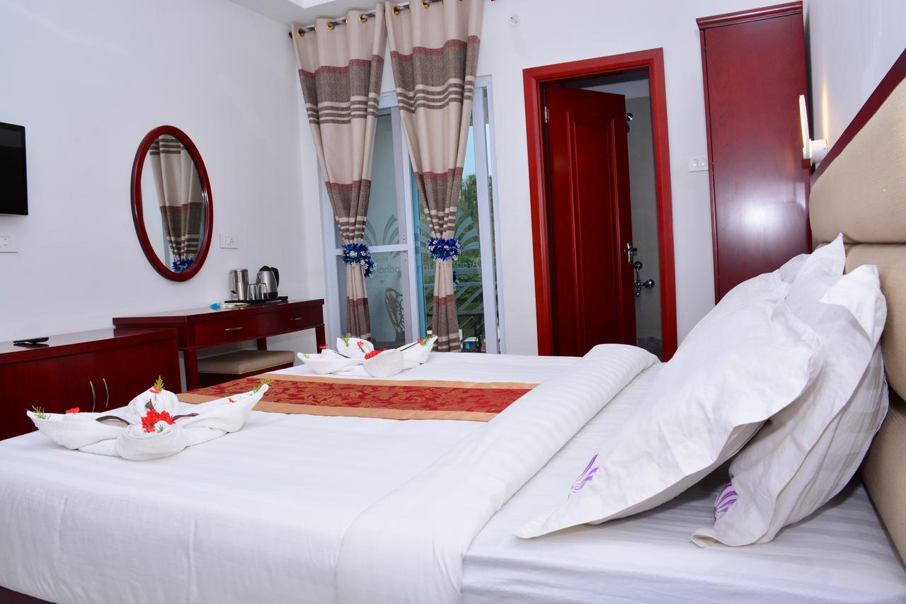 Hotel Aradhana Inn Jerkaud Kültér fotó